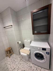 The Retro Suite Kato Paphos 2 min to the beach