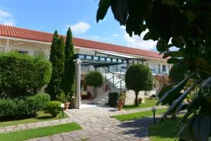 Ξενοδοχείο Γαλαξίας (Hotel Galaxy)