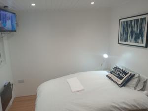 Timber Lodge Ensuite room