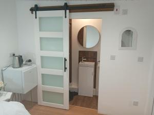 Timber Lodge Ensuite room