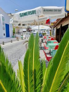 Spacious 1BDR Sea View & Pool