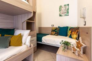 Bright flat with shared garden