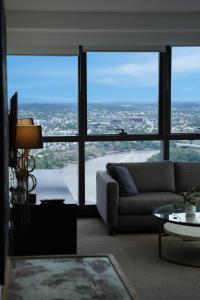 Sunset & City Lights - Dreamy Views Sky Home C36