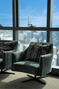 Sunset & City Lights - Dreamy Views Sky Home C36