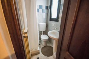 Twin Room ands Private Bath Central Florence