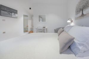 Villa Rocco with private Pool by 22Estates