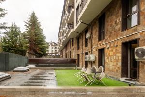 Bansko Getaway- Ski & Summer Activities , sleep 6