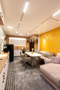 Bansko Getaway- Ski & Summer Activities , sleep 6