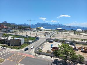 Apê com linda vista do Rio e ótima localização