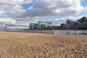 229-Fully Furnished 1BR Suite-Prime Location