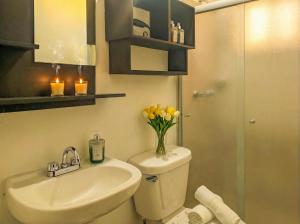 Two Private Apartments for 8 Guests Near Beach with Fast WiFi and Air Conditioning 3B4B