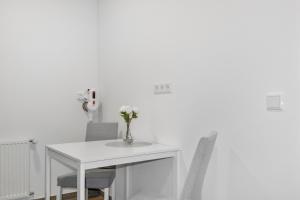 Apartment mit Terrasse, privater Eingang und Parkplatz