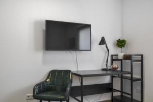 Apartment mit Terrasse, privater Eingang und Parkplatz