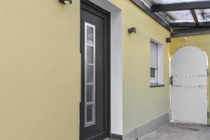 Apartment mit Terrasse, privater Eingang und Parkplatz