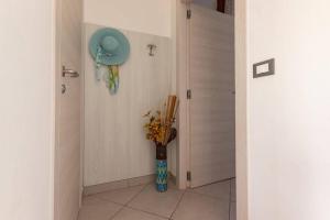 Bright villa flat with shared garden