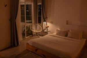 The LOOP Boutique Hotel & Café