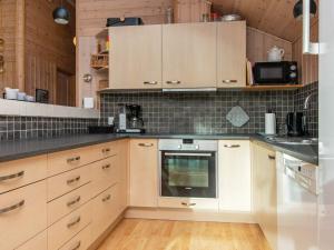 6 person holiday home in Ebeltoft