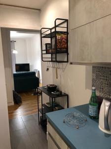 Gare district - with amenities - close to Paris