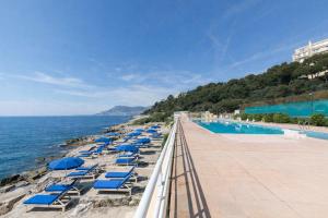 Luxury 135m2 Apartment in Historic Residence with Sea-Water Pool, Private Beach & Tennis