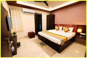 Hotel Ravvex Imperial Inn Near Vishwanath Temple # Free Wifi, Parking And Lift Facilities # Air Conditioning Rooms # Best Hotel