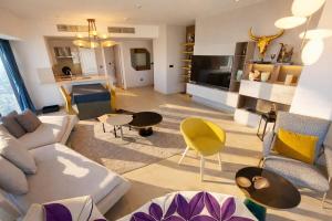 Skyline Residence Apartment Stunning City Views