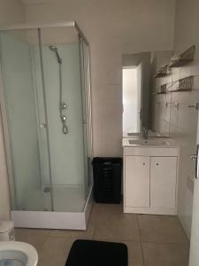 Studio calme proche circuit et centre