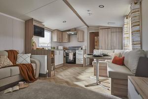 Heather View Essential Clover Caravan Pet 3