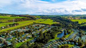 Heather View Essential Clover Caravan Pet 3