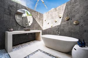 Villa Lembah Giri by GORO
