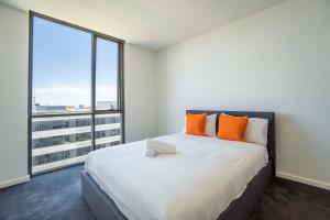 Spacious 3BR Haven 2 Min to Station & market