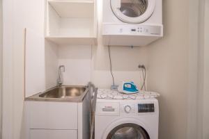 Spacious 3BR Haven 2 Min to Station & market