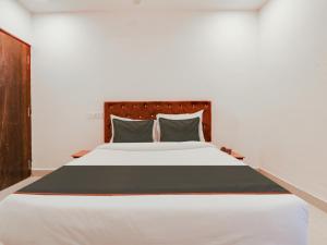 Super Collection O White Ridge Kamineni