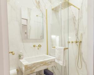 Marcora 6b luxury living apartment in Brera - 15min walk to Duomo