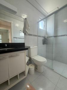 Quadra mar, 2 quartos, vaga coberta, ar condicionado, centro de BC