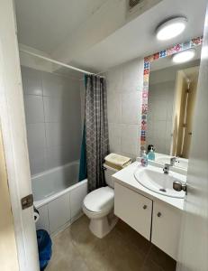 Departamento metro u de chile 3 personas