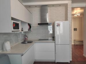 Григоренко 16, 4й поверх, Позняки , генератор ,