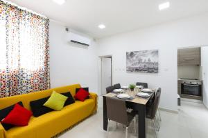 Sliema Suite by the sea