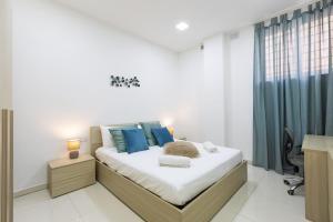 Sliema Suite by the sea