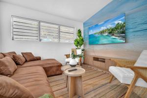 Palm Fiction - Pool and Hard Rock Casino