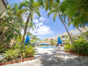 Garden Condos 7 - Central Apartment in Strip