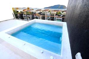 Luxury Villa with Panoramic Seaview, Private Pool