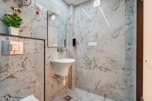 Hotel The Grand Olive Aero Suites Near Delhi Airport