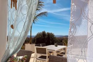 Ruime cortijo met zwembad in Andalusië ideaal voor families & groepen 3 appartementen