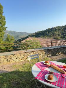 Maison de village 3 chambres 2 SDB avec terrasse & jardin - Proche St Florent