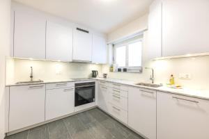 Cosy 3 bedroom Balcony Free parking Fast Wifi