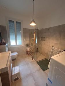 AVIGNON Charmant appartement indépendant Centre-ville à pied parking