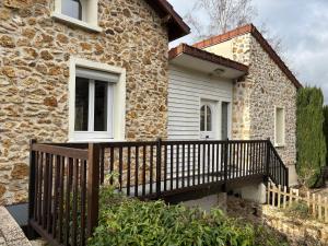 studio lumineux, au calme, accessible, à Gif sur Yvette