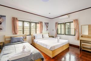 Villa Mayfair 4 bedrooms sea view with pool table