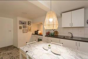 Avenida cozy apartment in center Lisbon