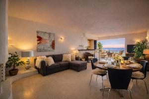 Ocean Bliss - Panoramic Sea View - 20m to Beach - 2 Swimming Pools - Private Parking